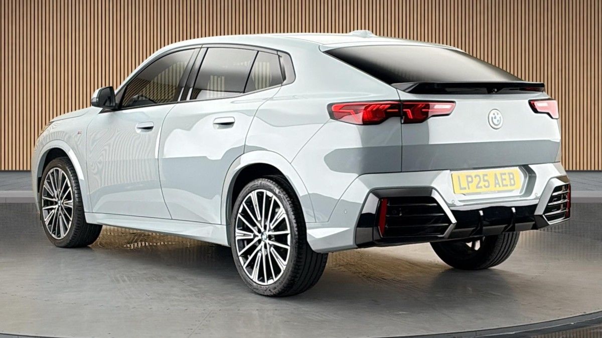 BMW X2 Image 2