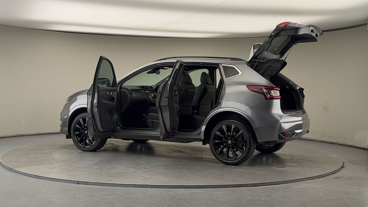 More views of Nissan Qashqai