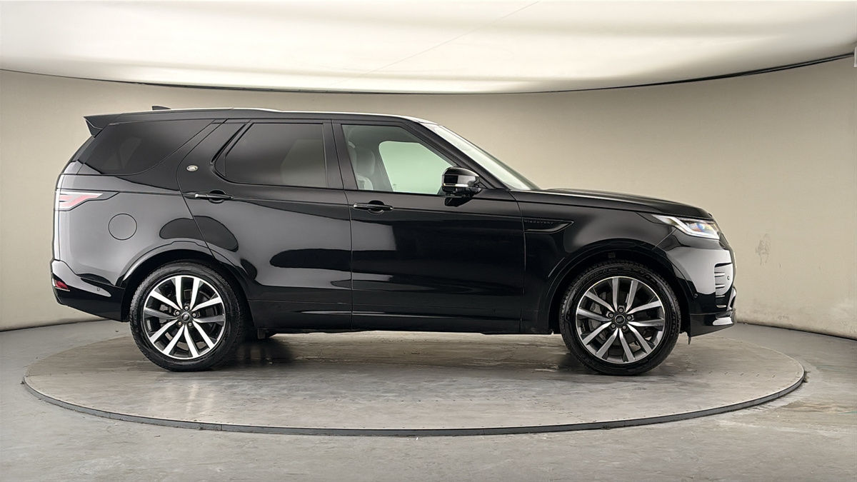 More views of Land Rover Discovery