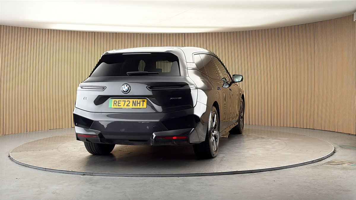 More views of BMW iX