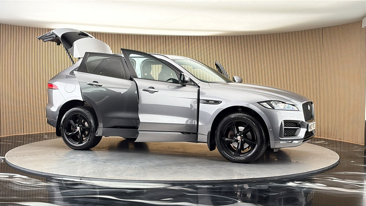More views of Jaguar F-PACE