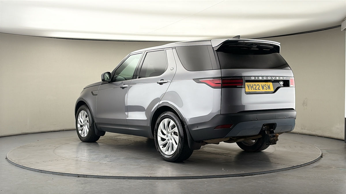 Land Rover Discovery Image 2