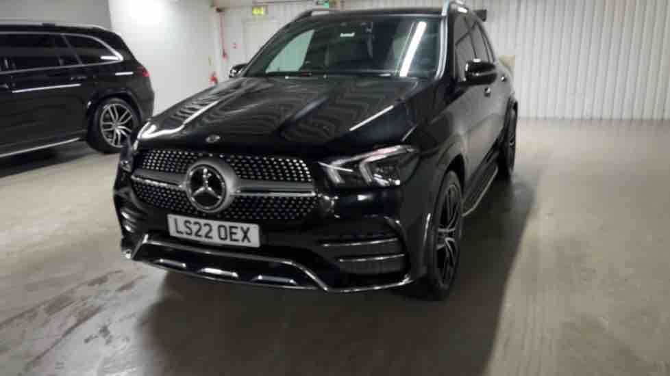 More views of Mercedes-Benz GLE