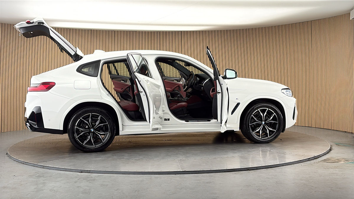 More views of BMW X4