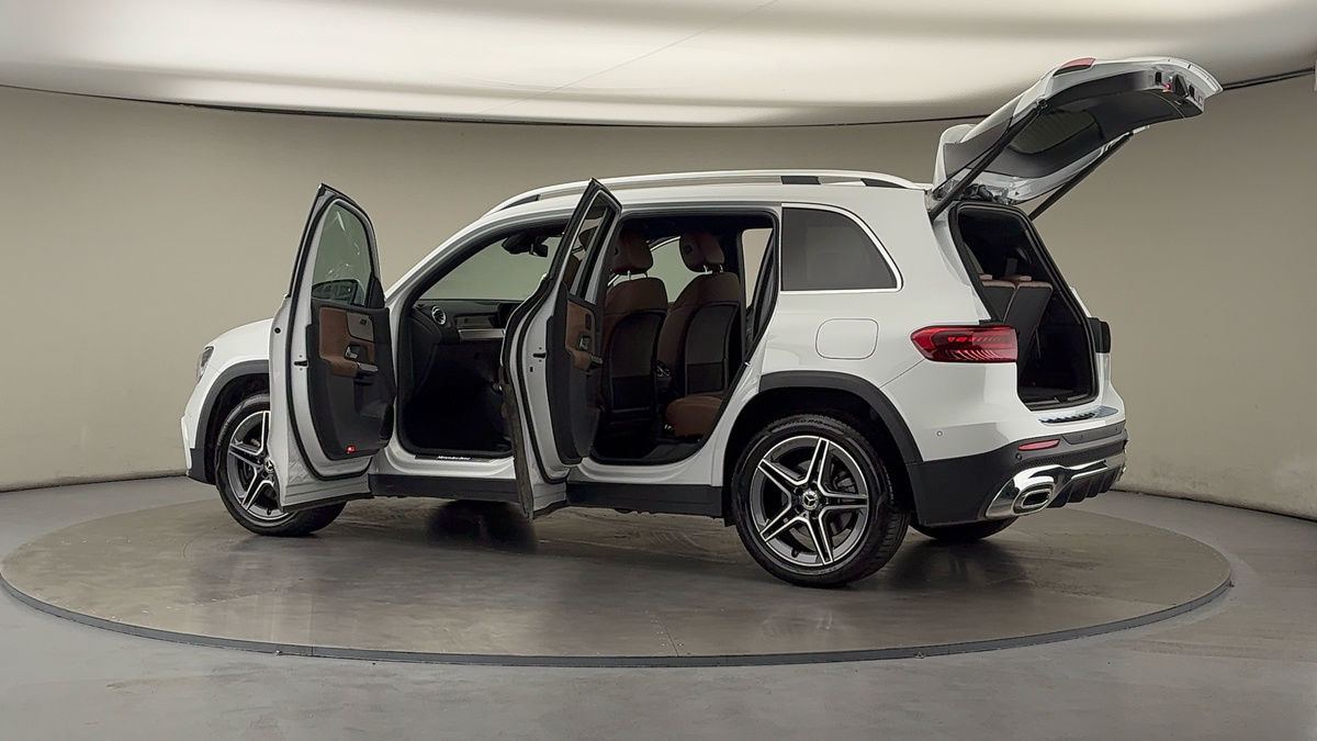 More views of Mercedes-Benz GLB