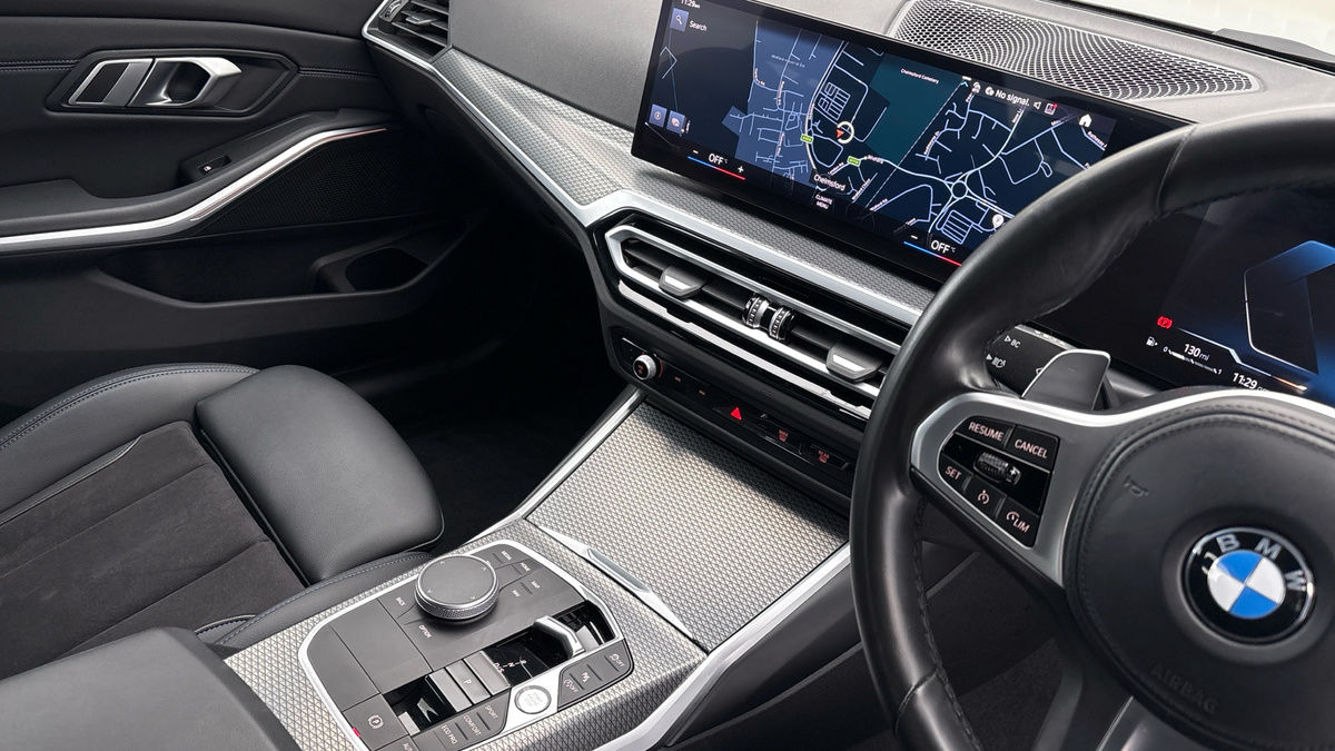 BMW 3 Series Image 18