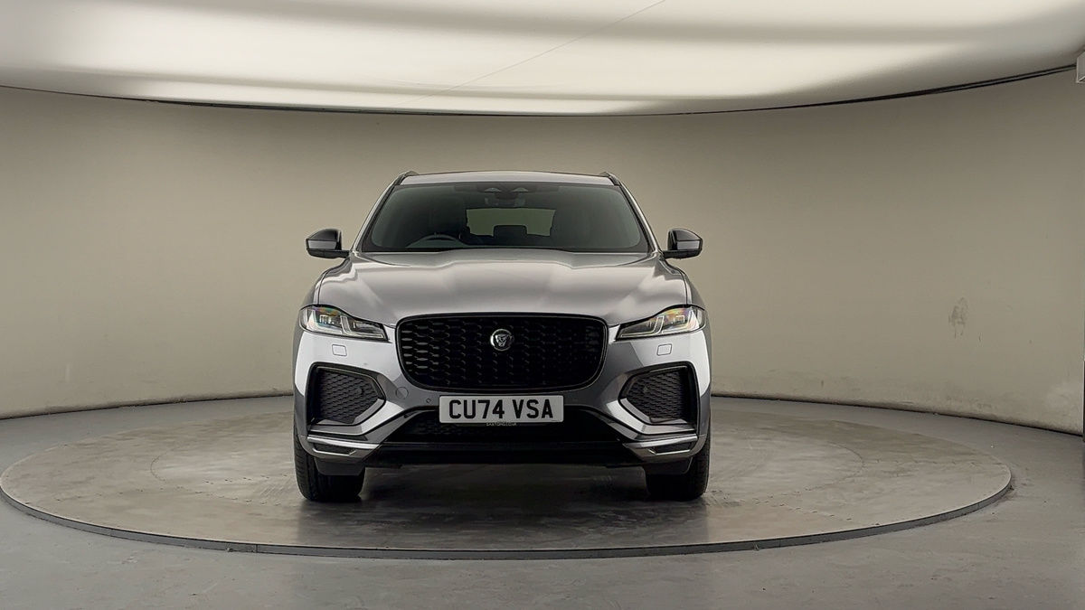 Jaguar F-PACE Image 3