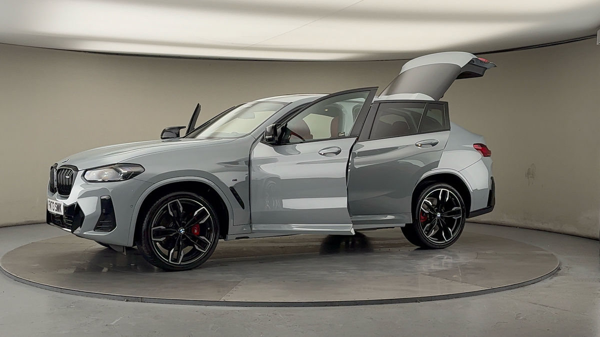 More views of BMW X4