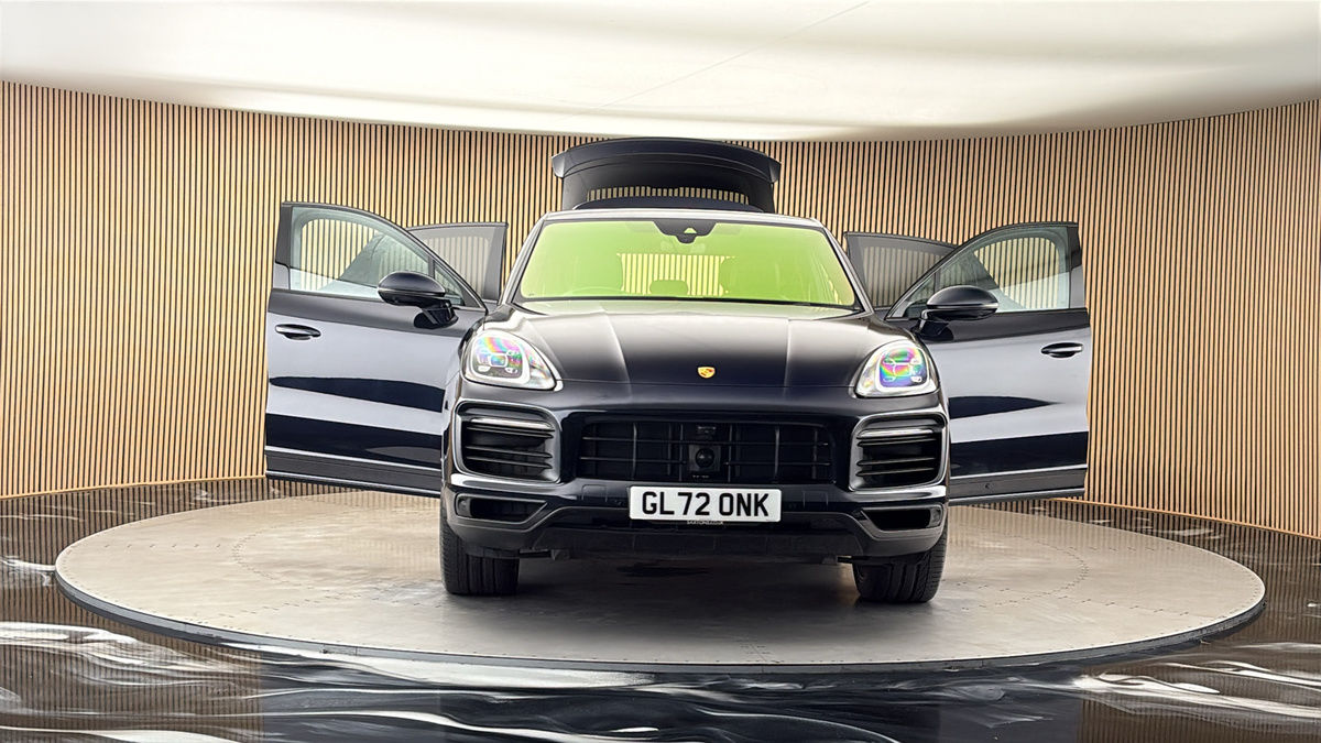 More views of Porsche Cayenne