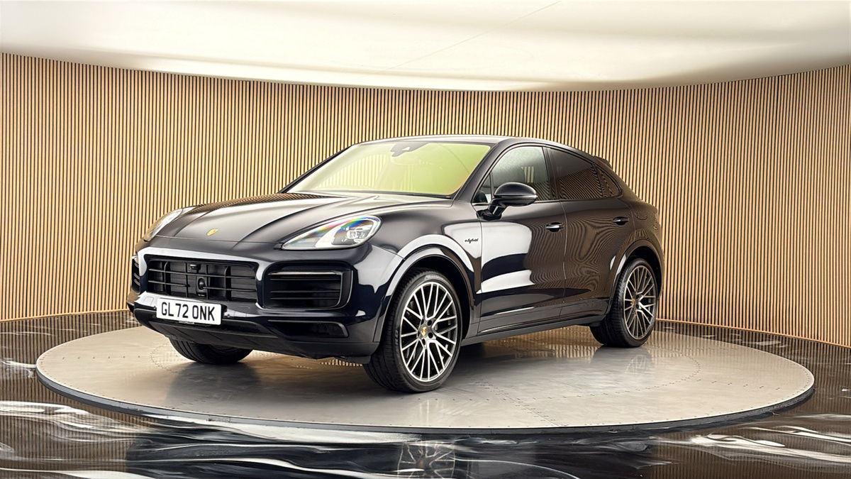 More views of Porsche Cayenne