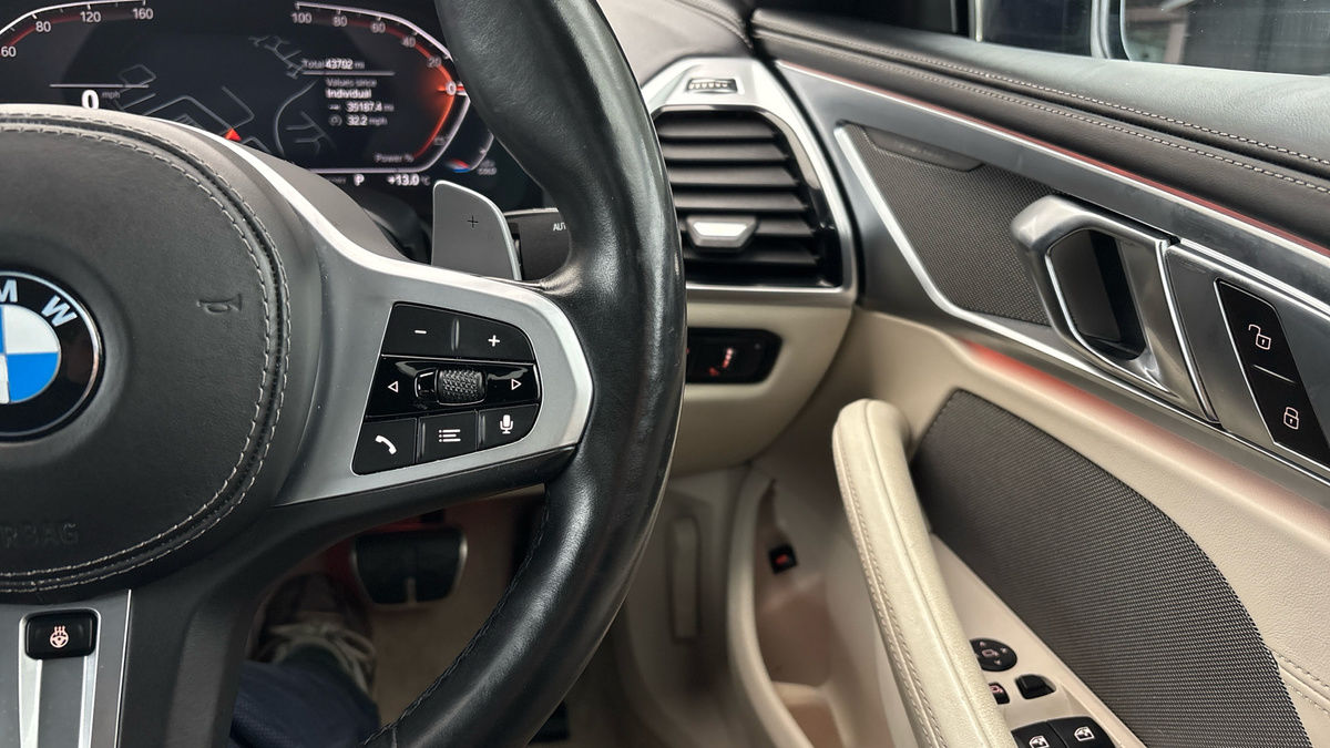 BMW 8 Series Image 14