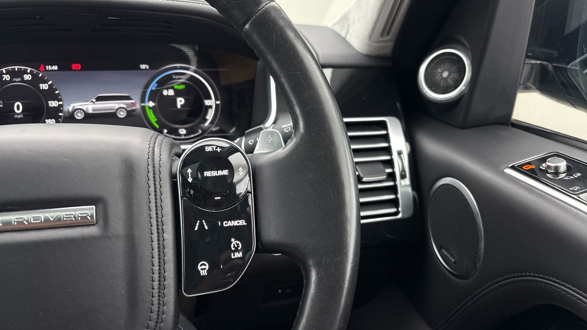 Land Rover Range Rover Image 28