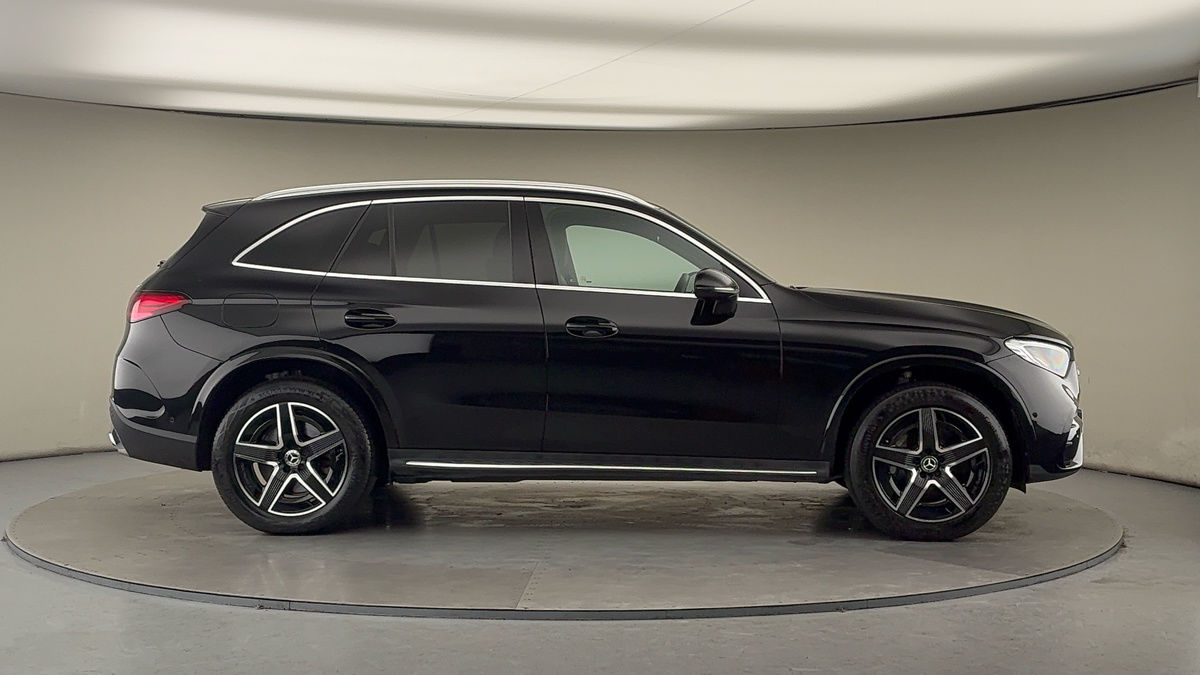 Mercedes-Benz GLC Image 16