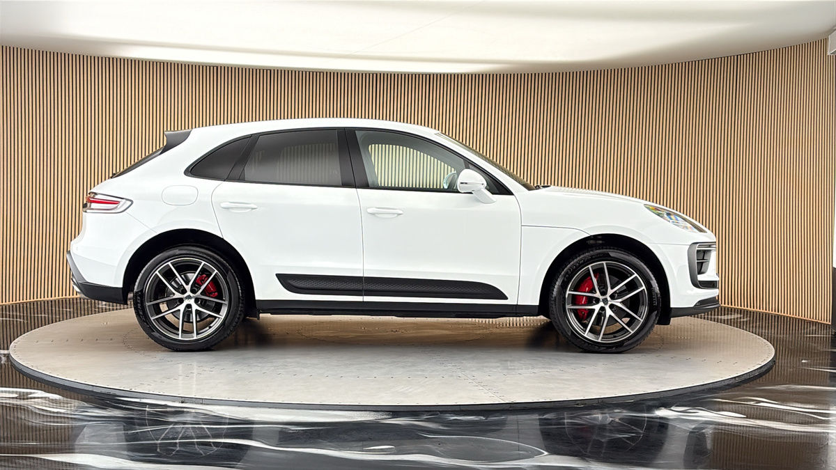Porsche Macan Image 16