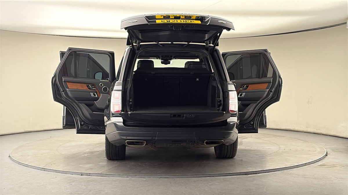 More views of Land Rover Range Rover