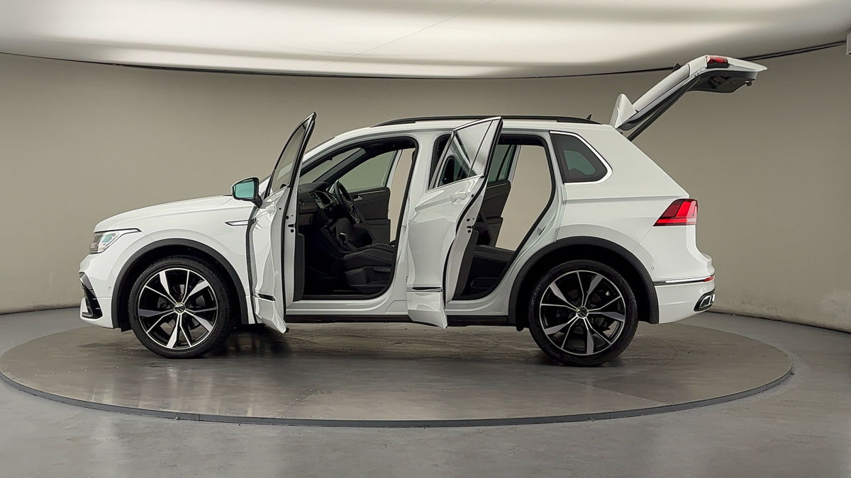 More views of Volkswagen Tiguan