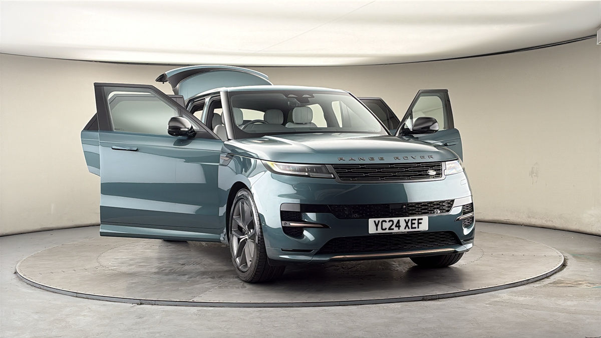 More views of Land Rover Range Rover Sport