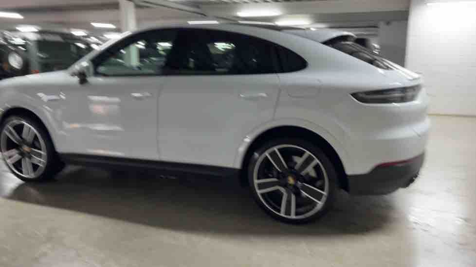 More views of Porsche Cayenne