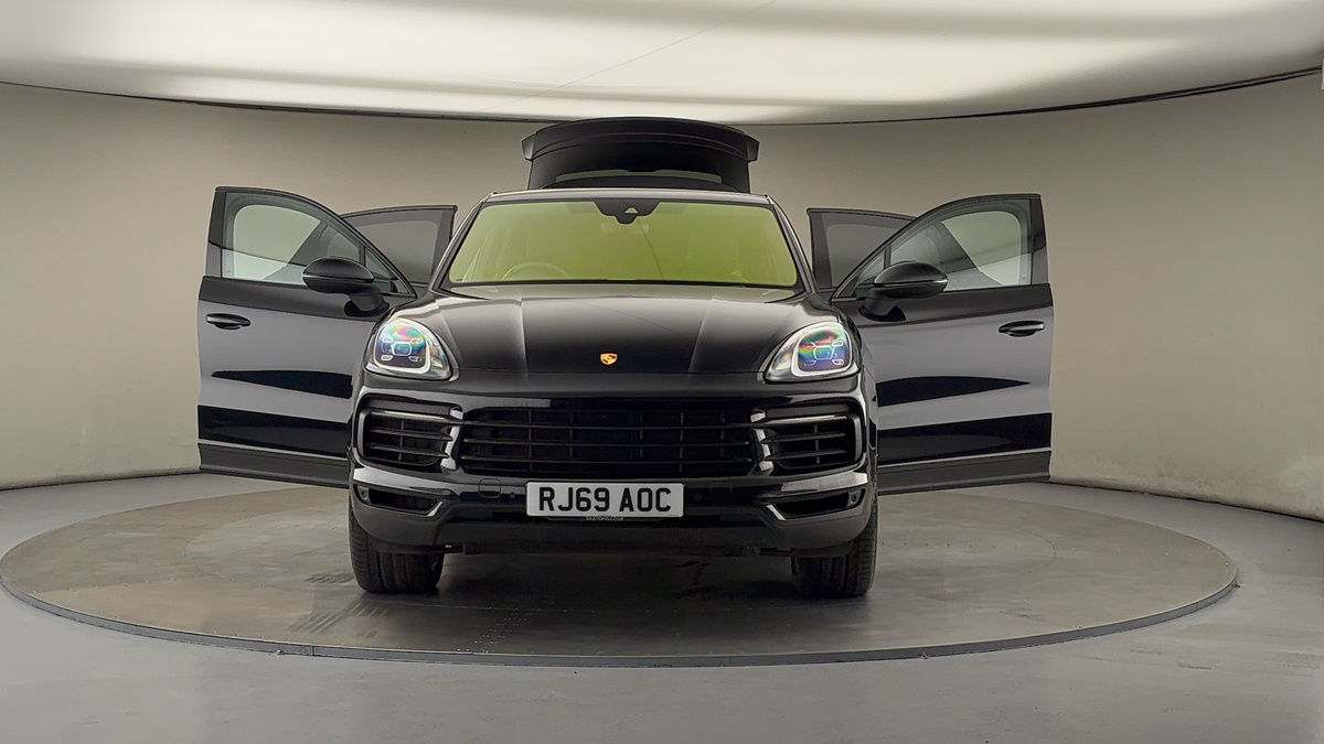 More views of Porsche Cayenne