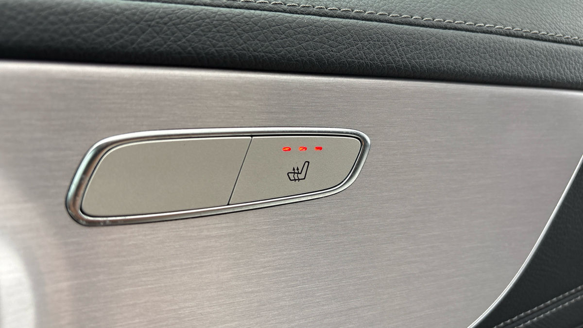 Mercedes-Benz C Class Image 28