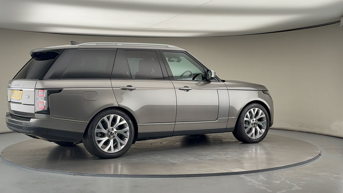 More views of Land Rover Range Rover