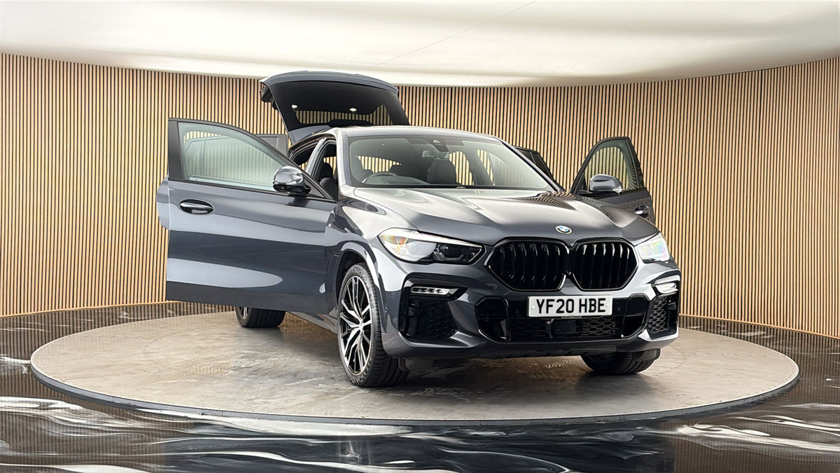 More views of BMW X6