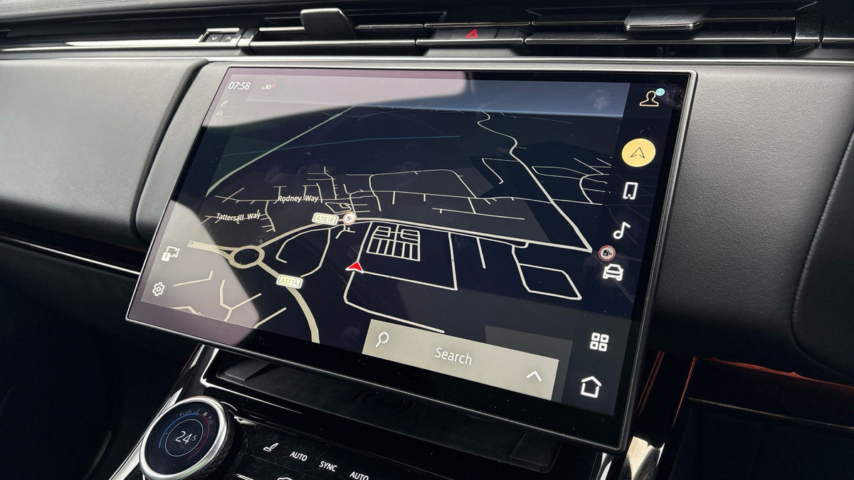 Land Rover Range Rover Sport Image 17