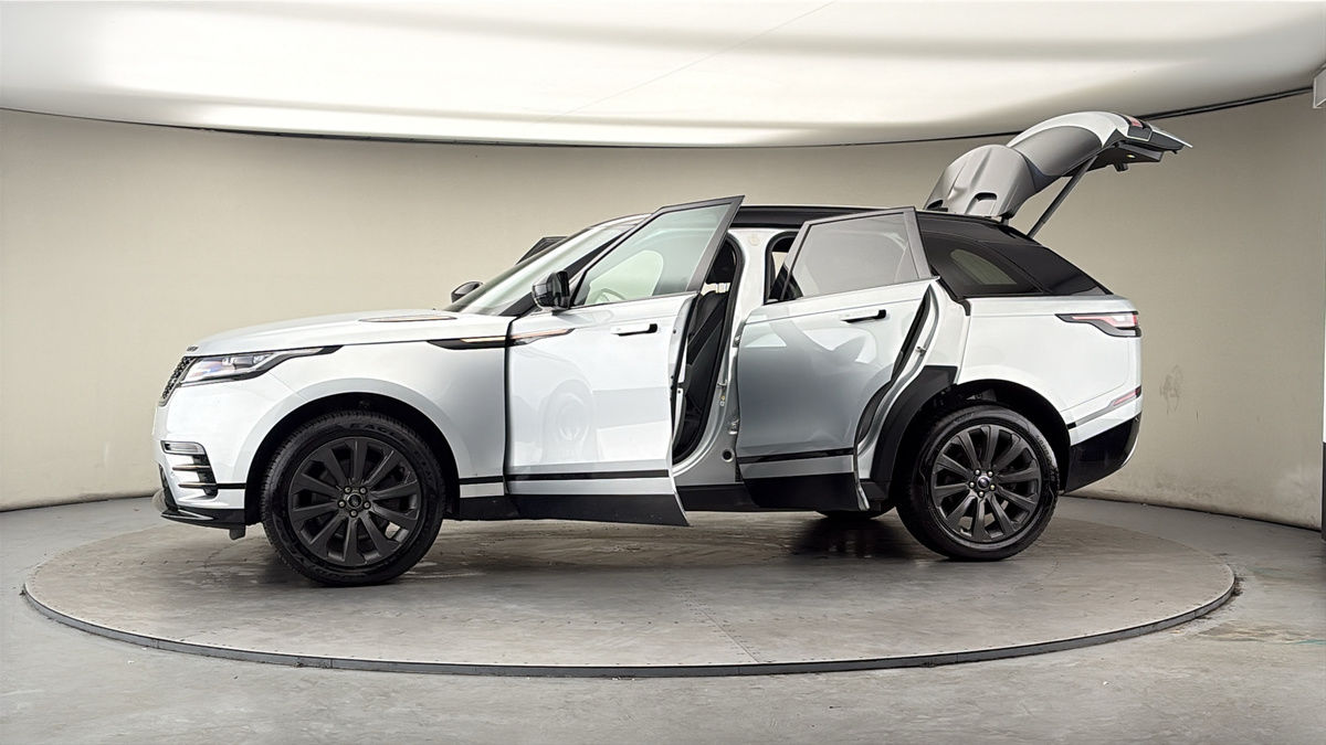 More views of Land Rover Range Rover Velar