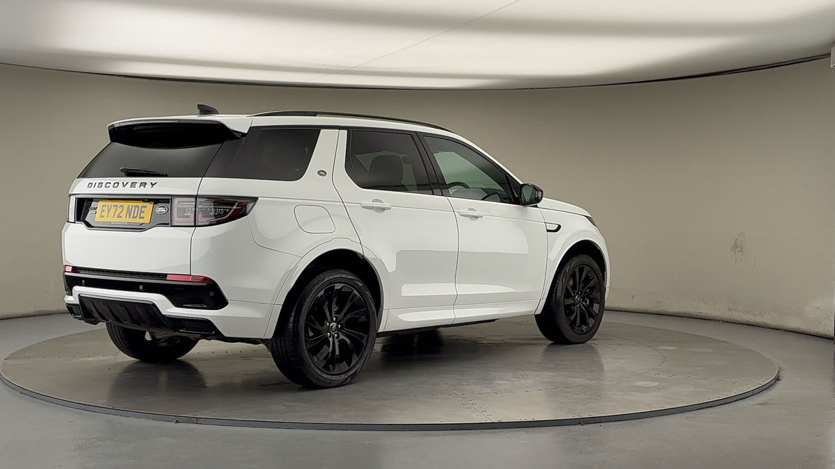 Land Rover Discovery Sport Image 21