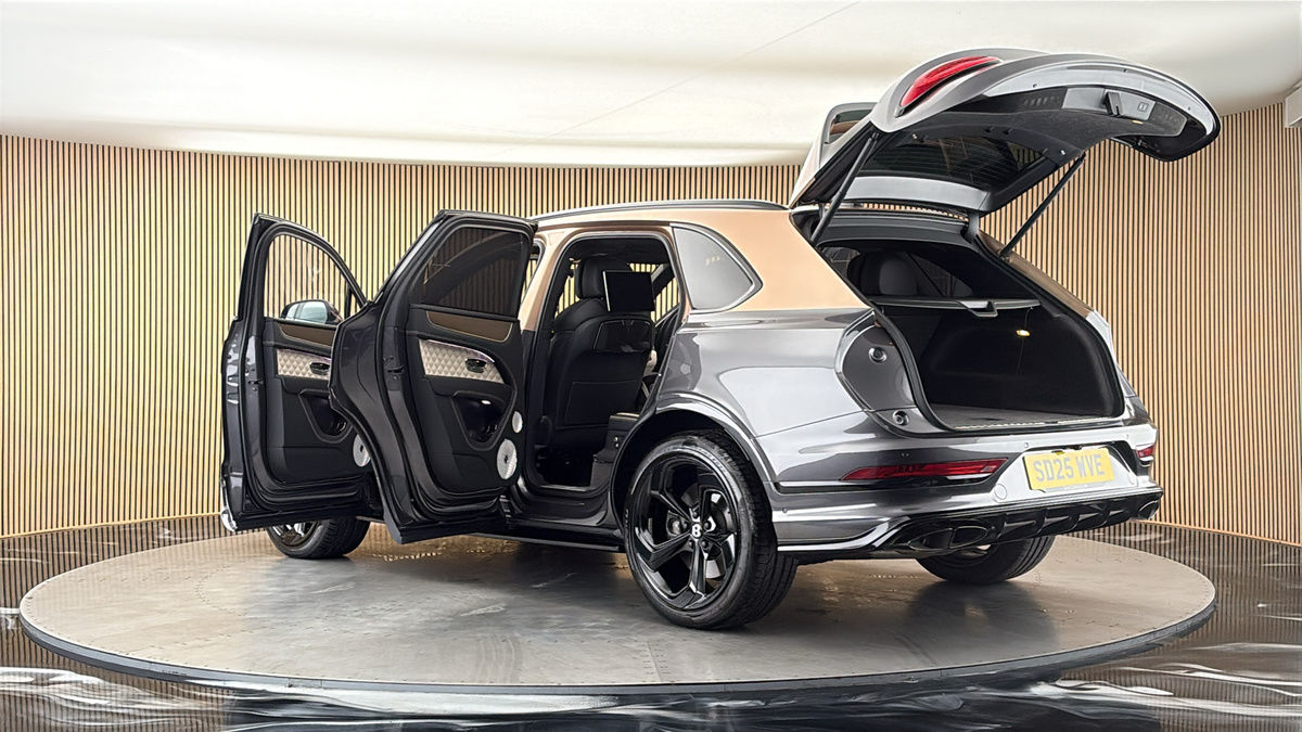 More views of Bentley Bentayga