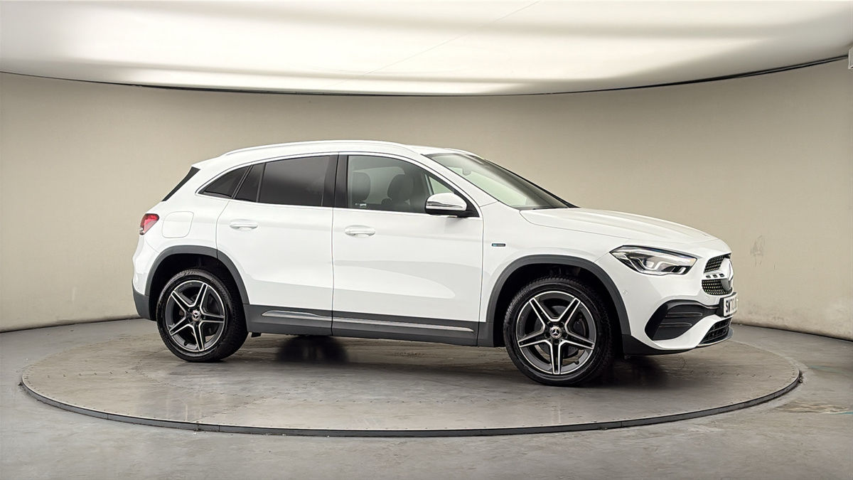 More views of Mercedes-Benz GLA