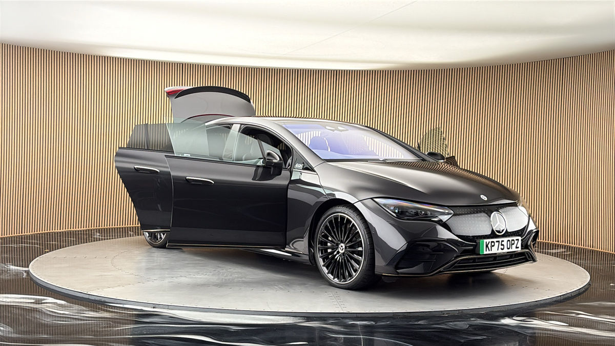 More views of Mercedes-Benz EQE