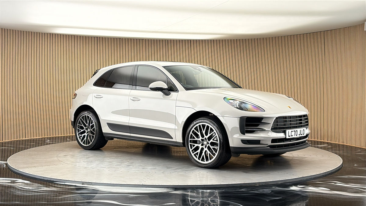 More views of Porsche Macan