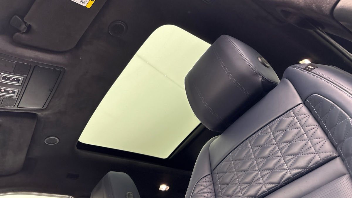 Land Rover Range Rover Evoque Image 6