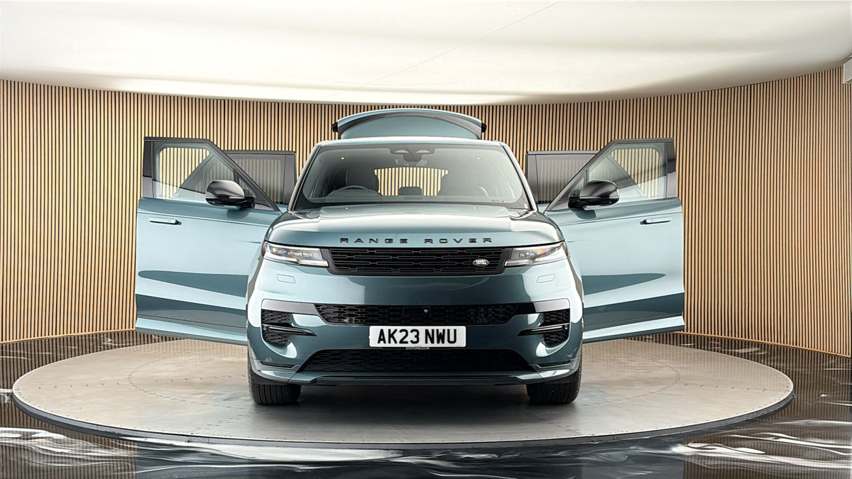 More views of Land Rover Range Rover Sport