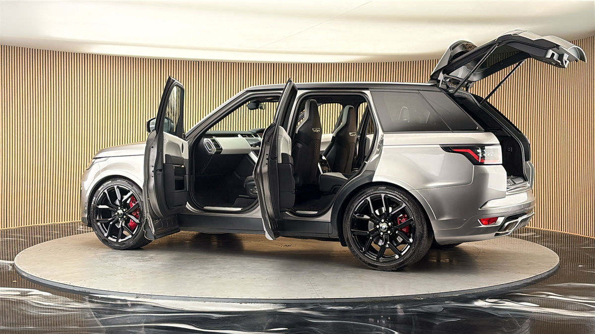 More views of Land Rover Range Rover Sport