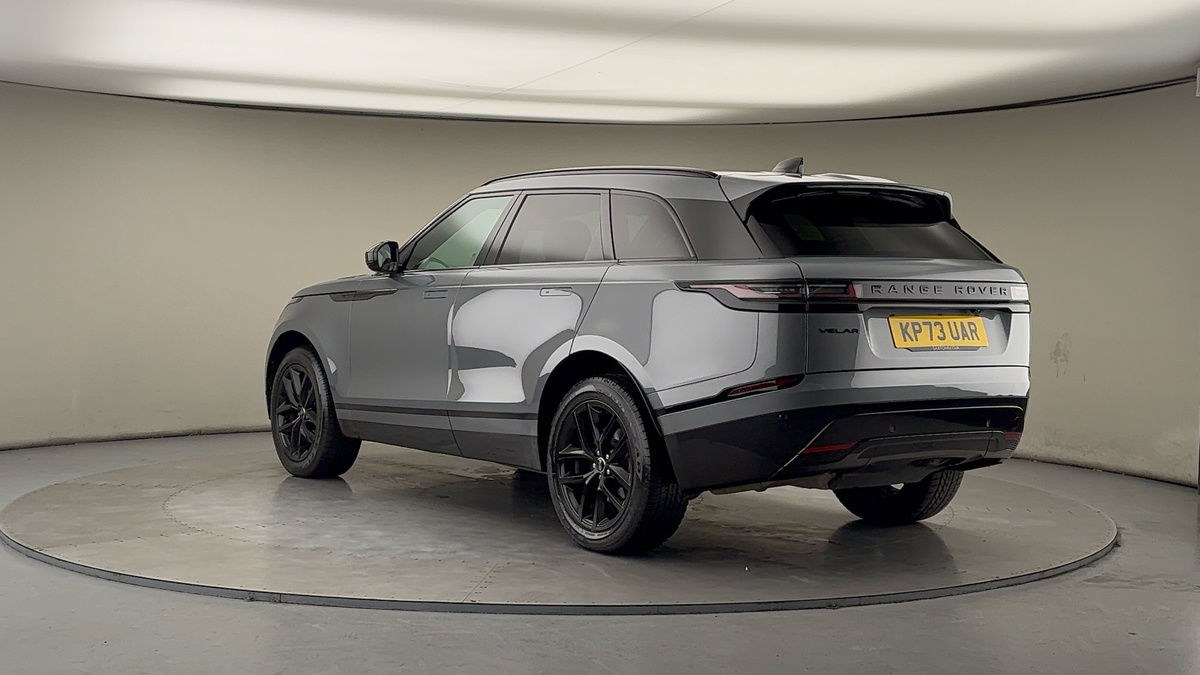Land Rover Range Rover Velar Image 2