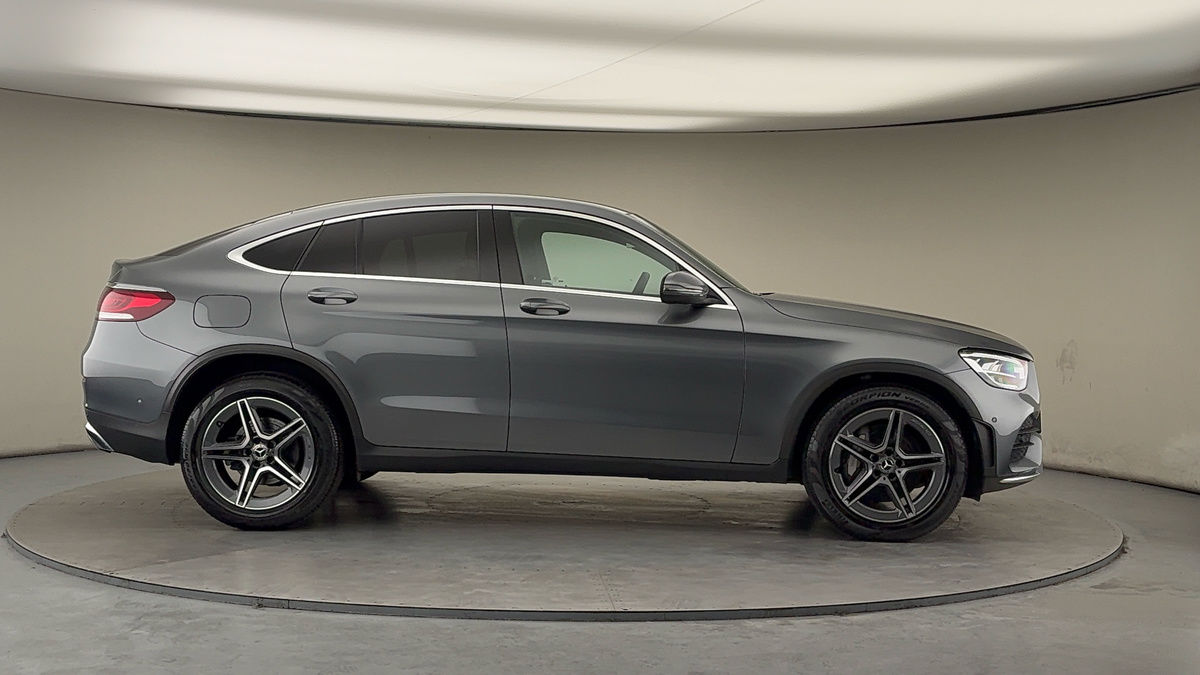 Mercedes-Benz GLC Image 16