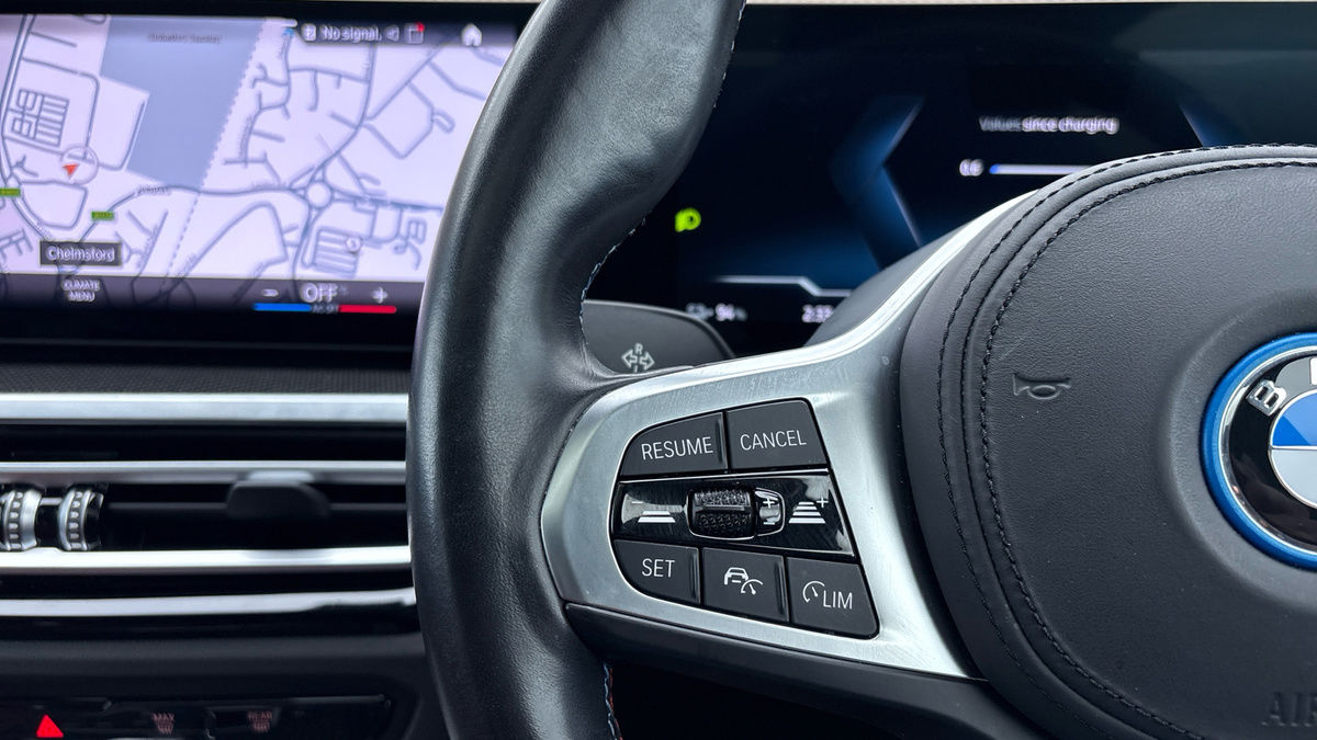 BMW i4 Image 13