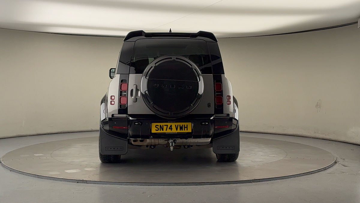 More views of Land Rover Defender 110