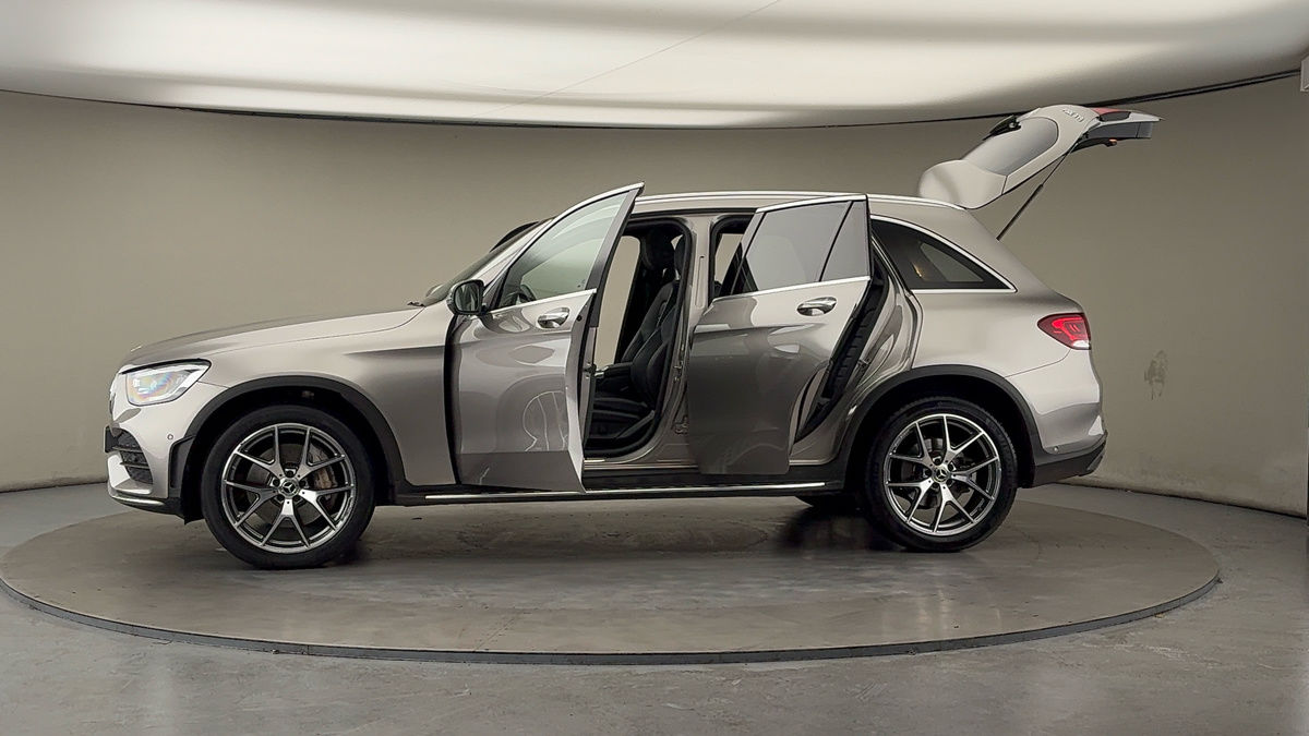 More views of Mercedes-Benz GLC