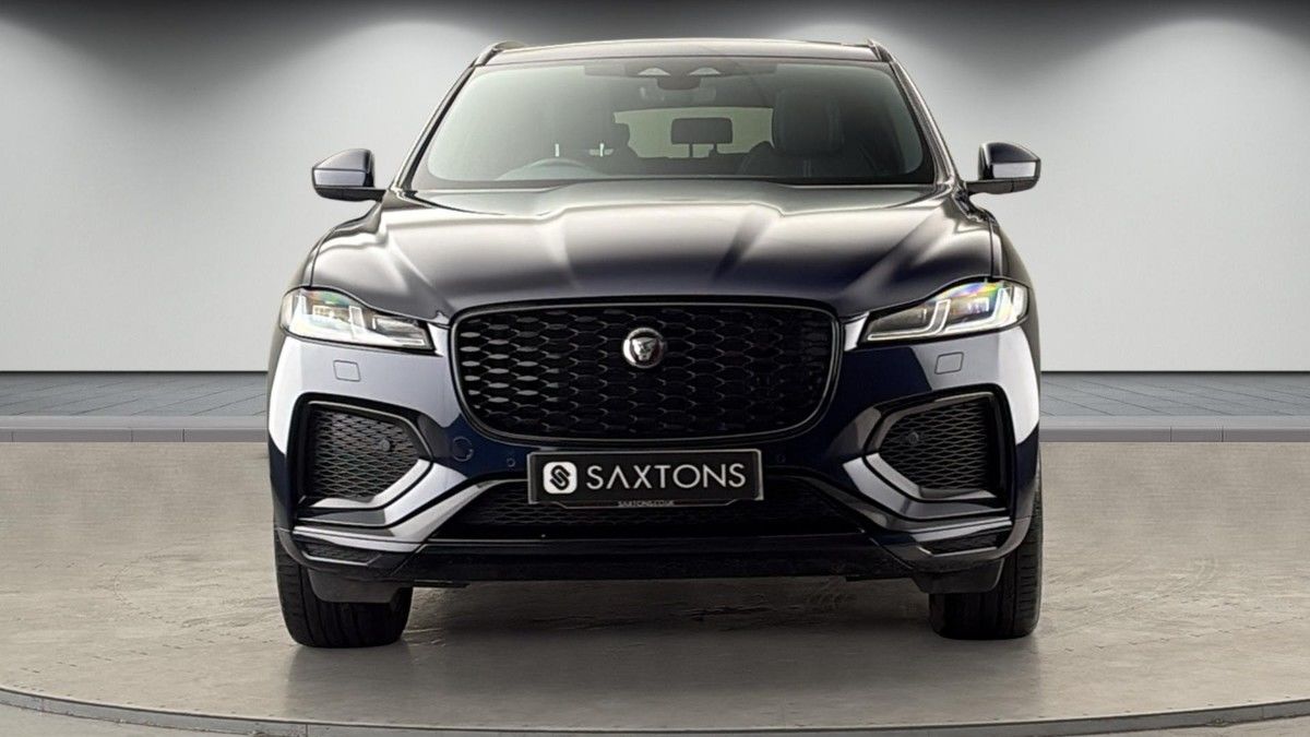 Jaguar F-PACE Image 3