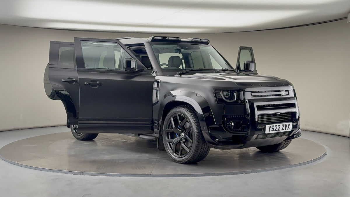 More views of Land Rover Defender 110