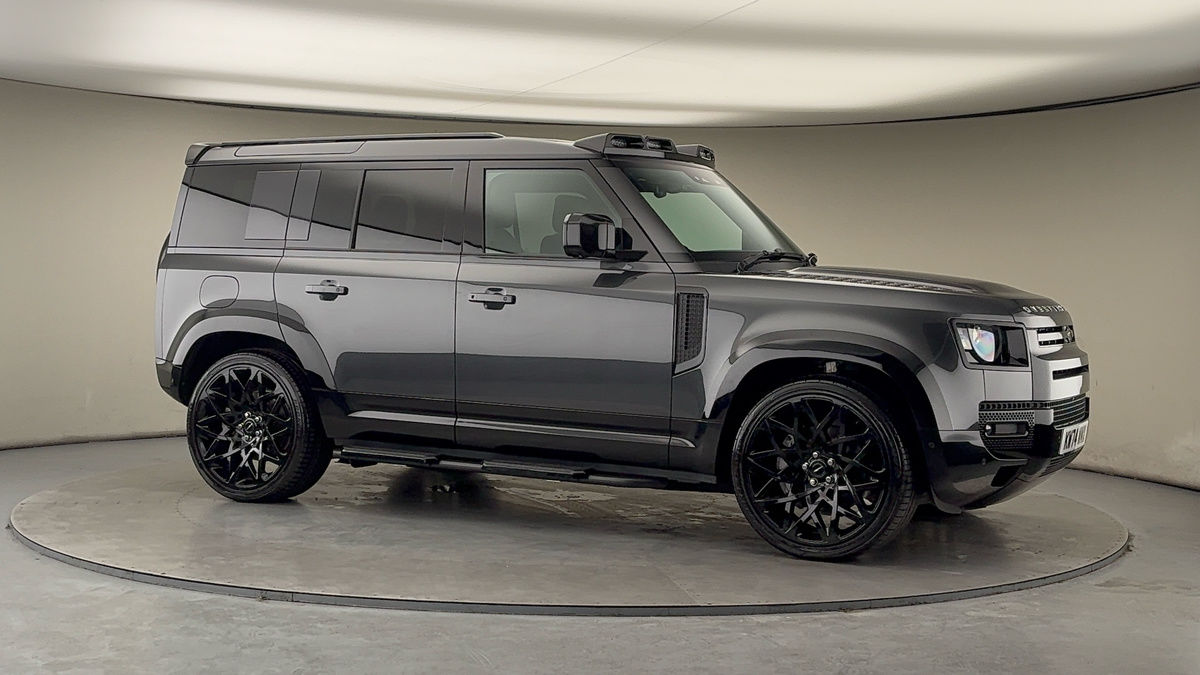 More views of Land Rover Defender 110