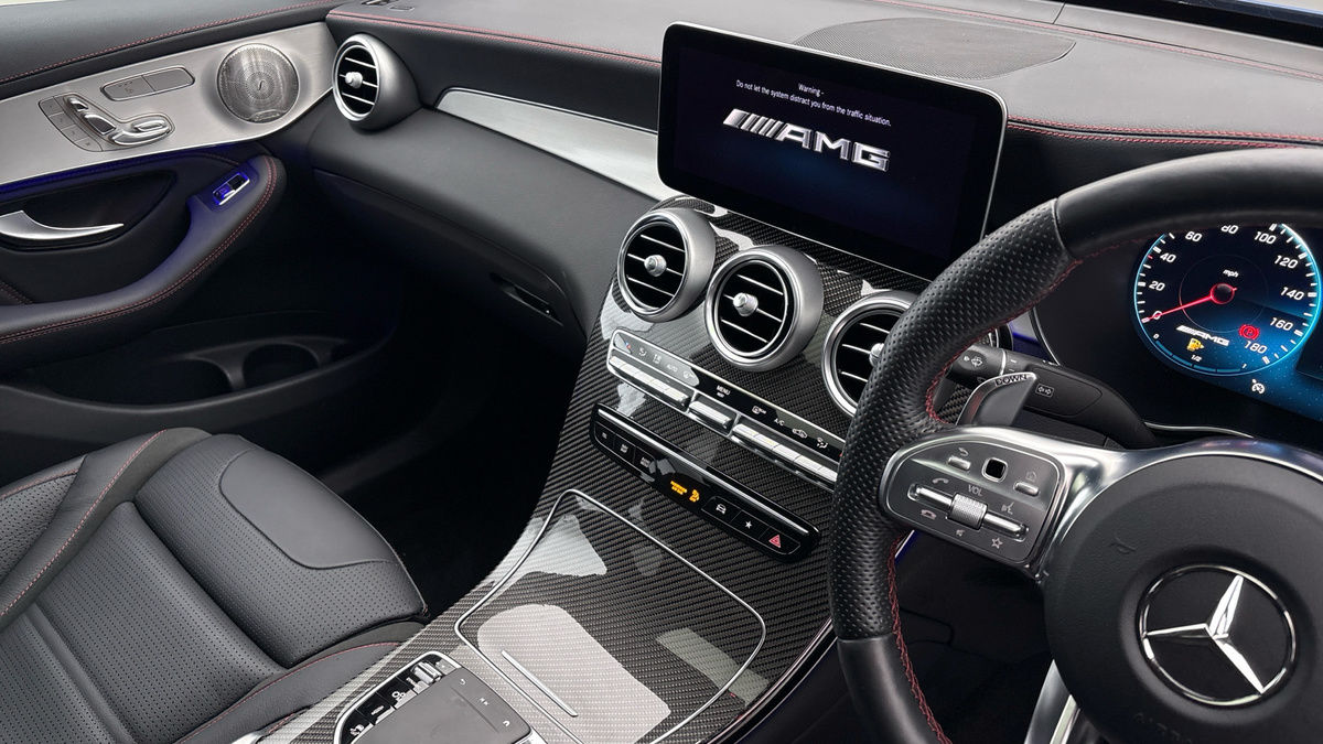 Mercedes-Benz GLC Image 18