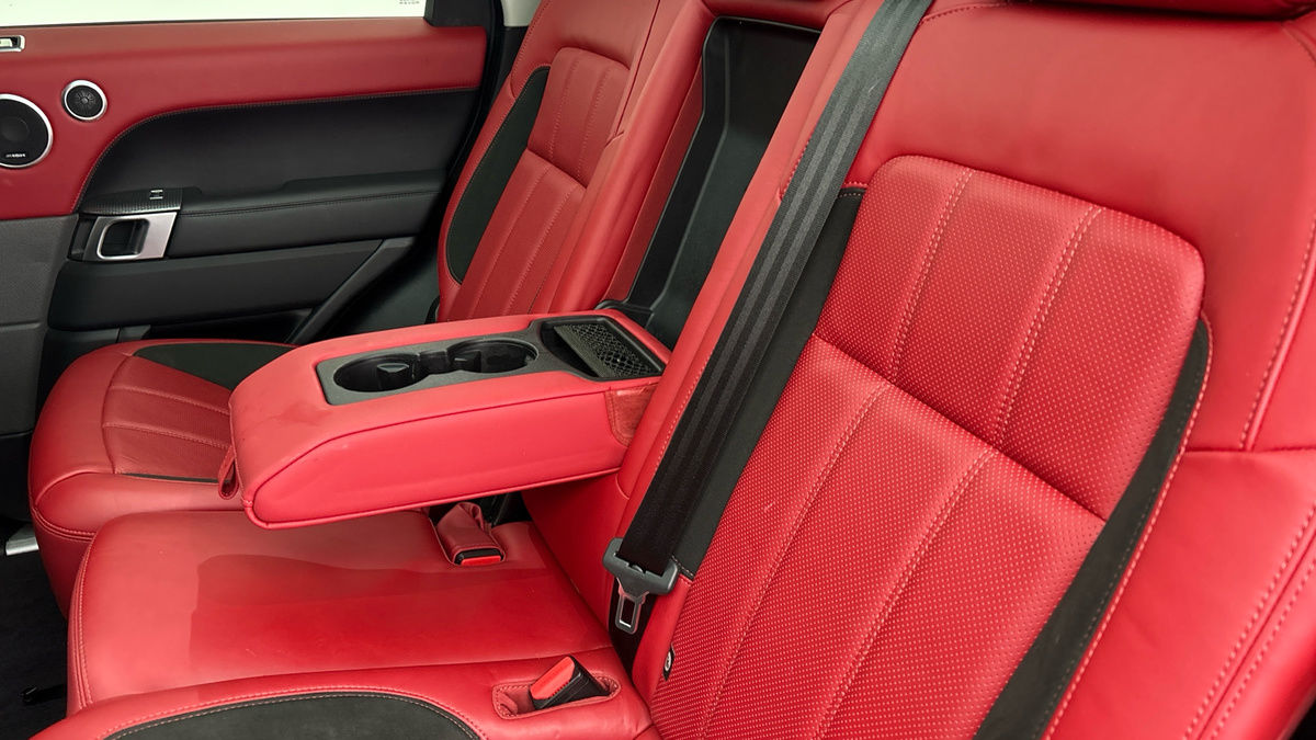 Land Rover Range Rover Sport Image 9