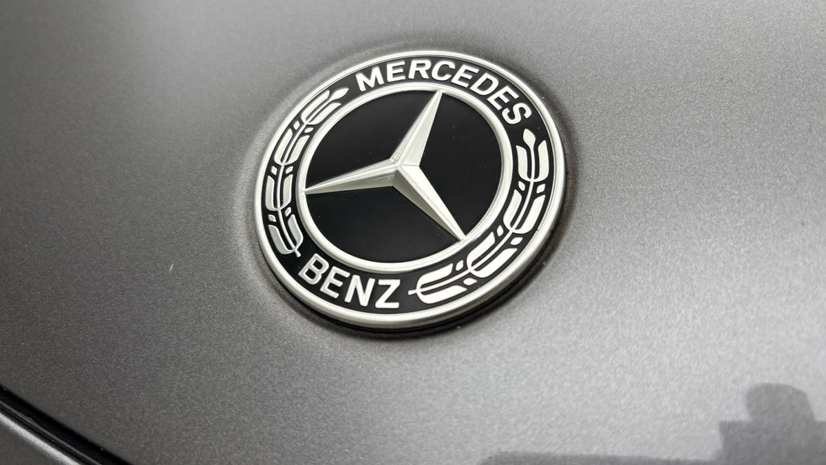 Mercedes-Benz GLB Image 24