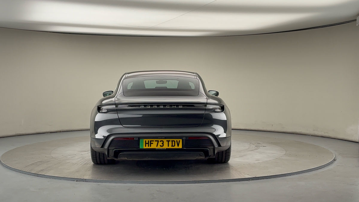 Porsche Taycan Image 4