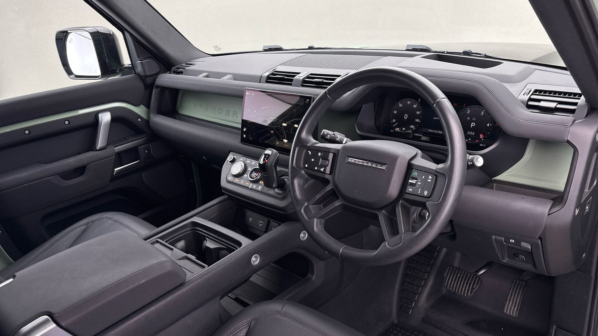 Land Rover Defender 90 Urban Image 5