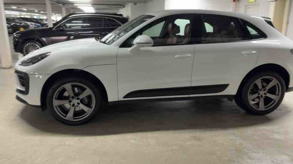 More views of Porsche Macan